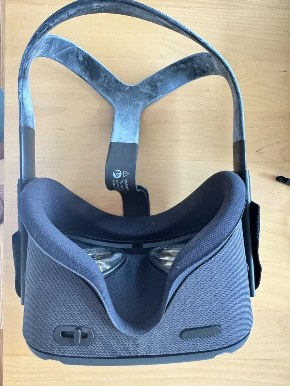 Meta Oculus Quest 1 Headset + 2 Controllers - BLACK